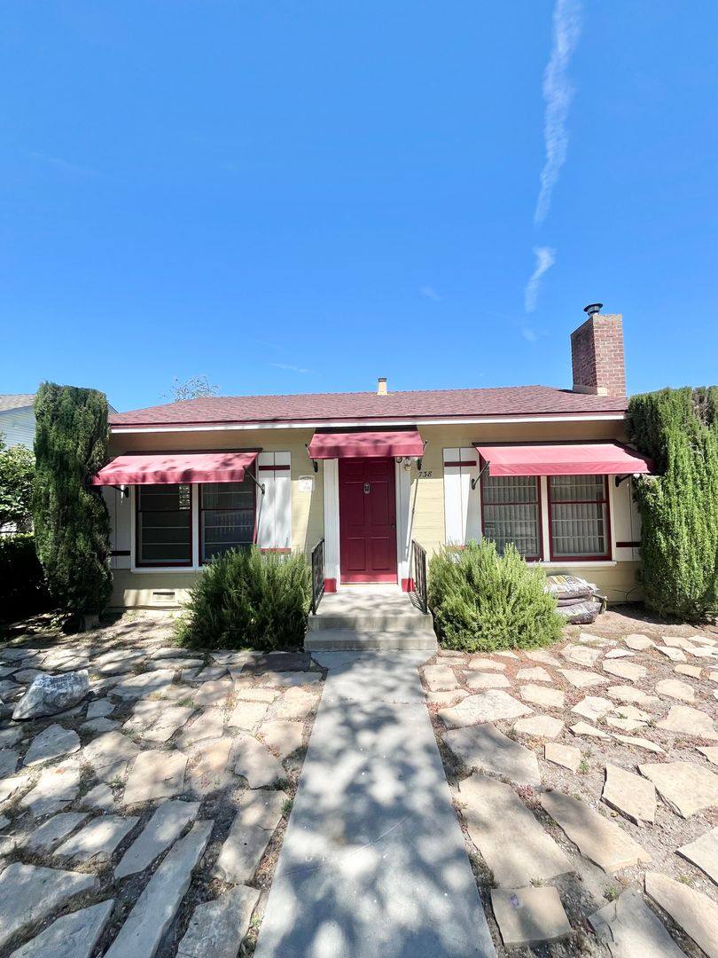 House for rent at 738 Vine St, Paso Robles, CA 93446