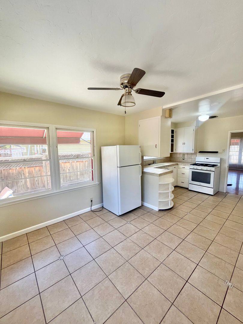 House for rent at 738 Vine St, Paso Robles, CA 93446