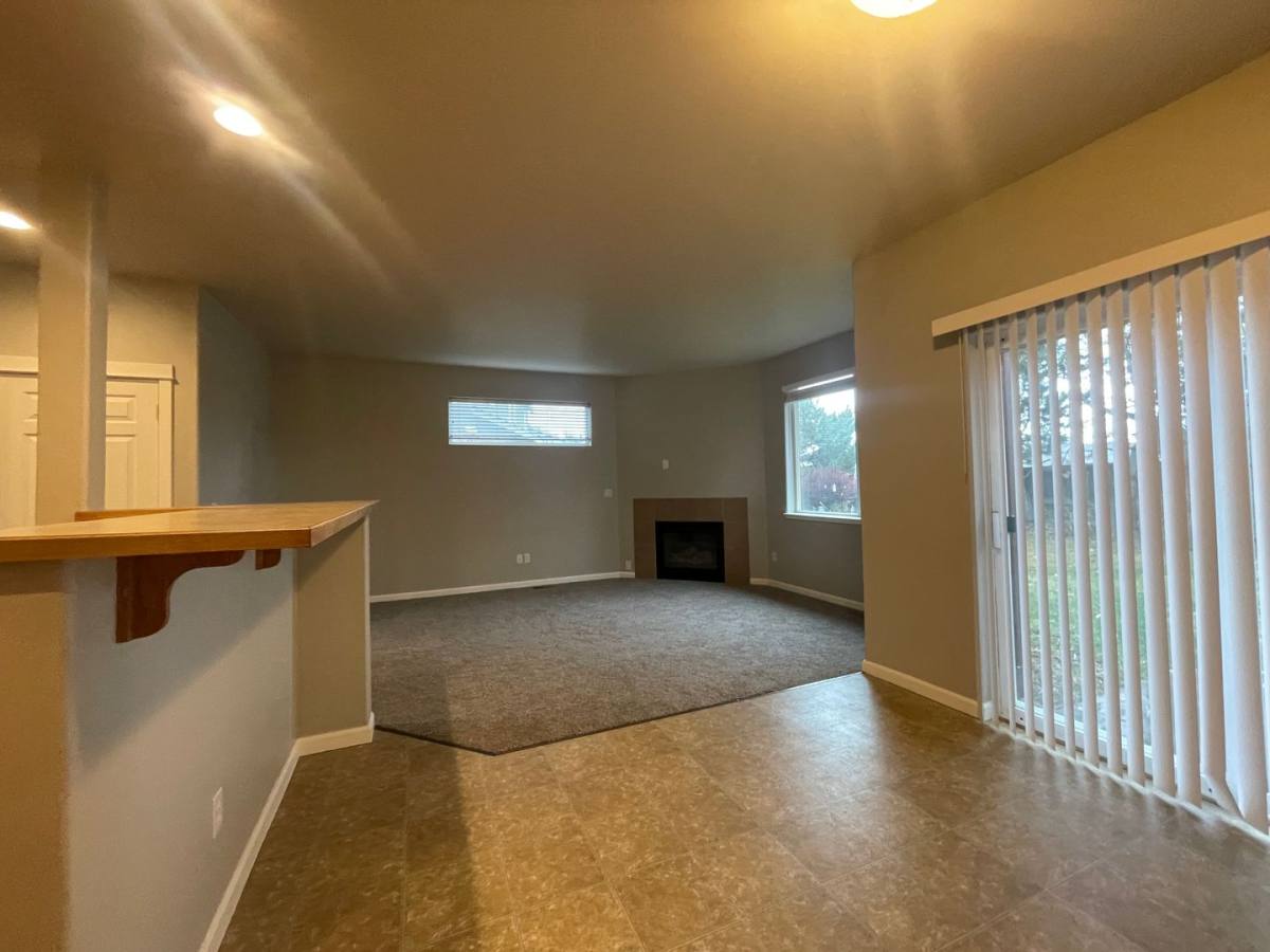 Townhouse for rent at 2614 SW Cascade Mountain Lane, Redmond, OR 97756