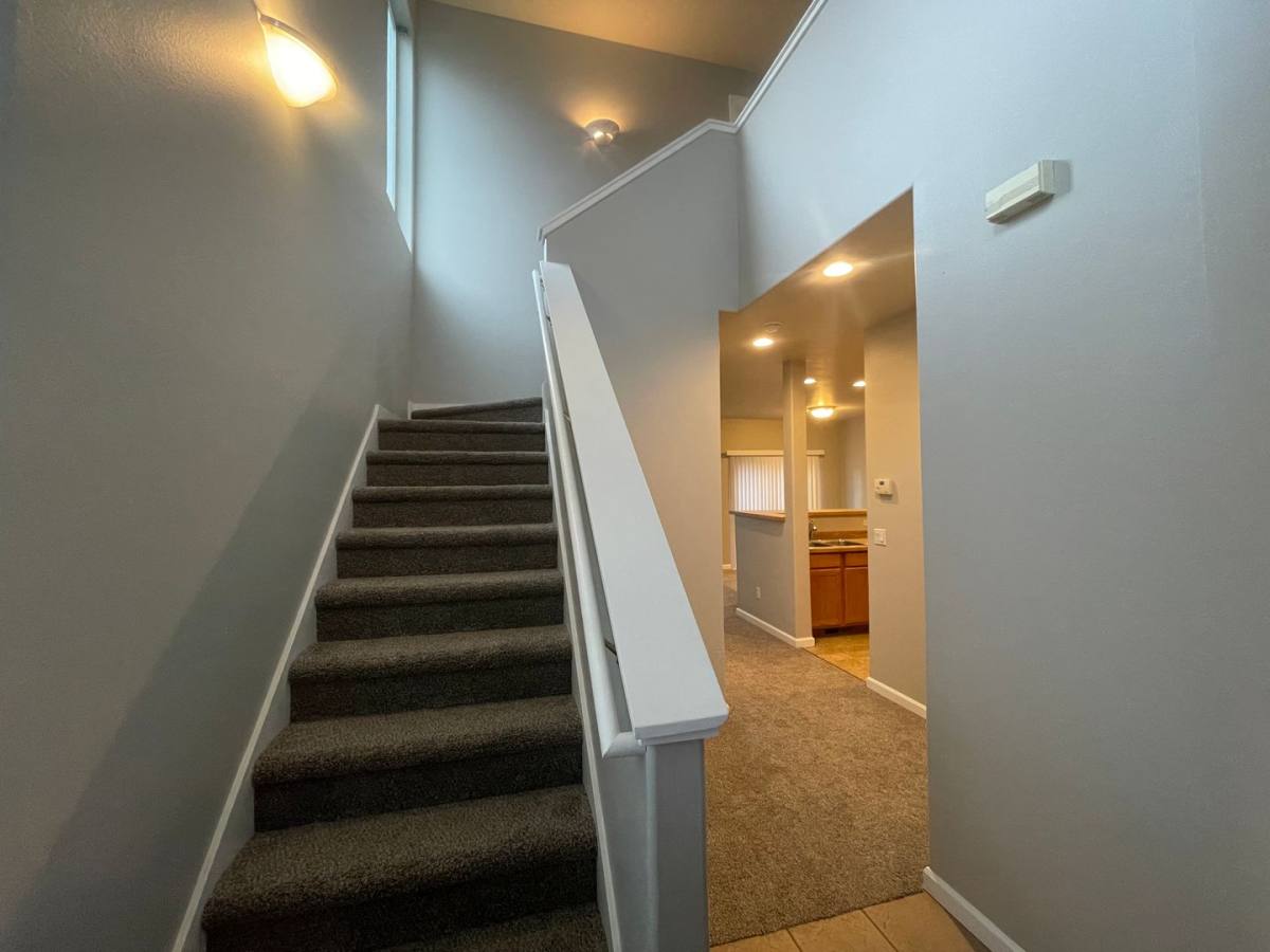 Townhouse for rent at 2614 SW Cascade Mountain Lane, Redmond, OR 97756