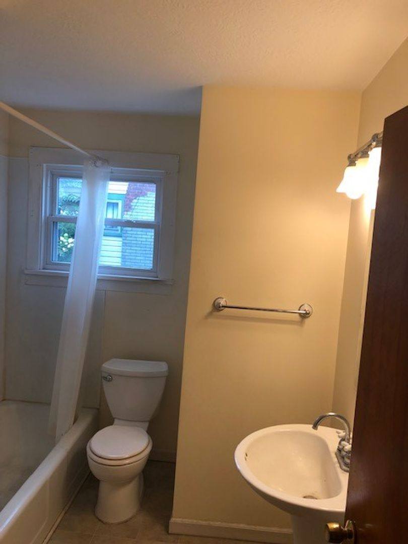 House for rent at 2018 Maple Ave NE, Canton, OH 44714