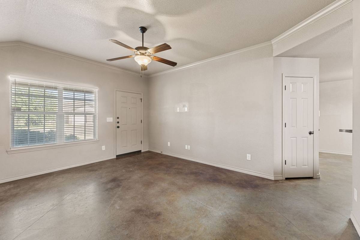 Apartment for rent at 609 W Karey Dr, Temple, TX 76502