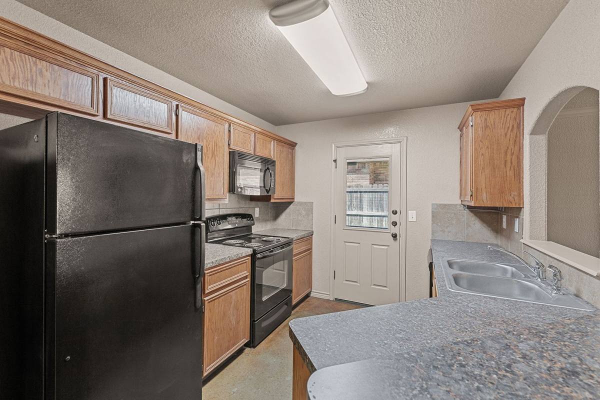 Apartment for rent at 609 W Karey Dr, Temple, TX 76502