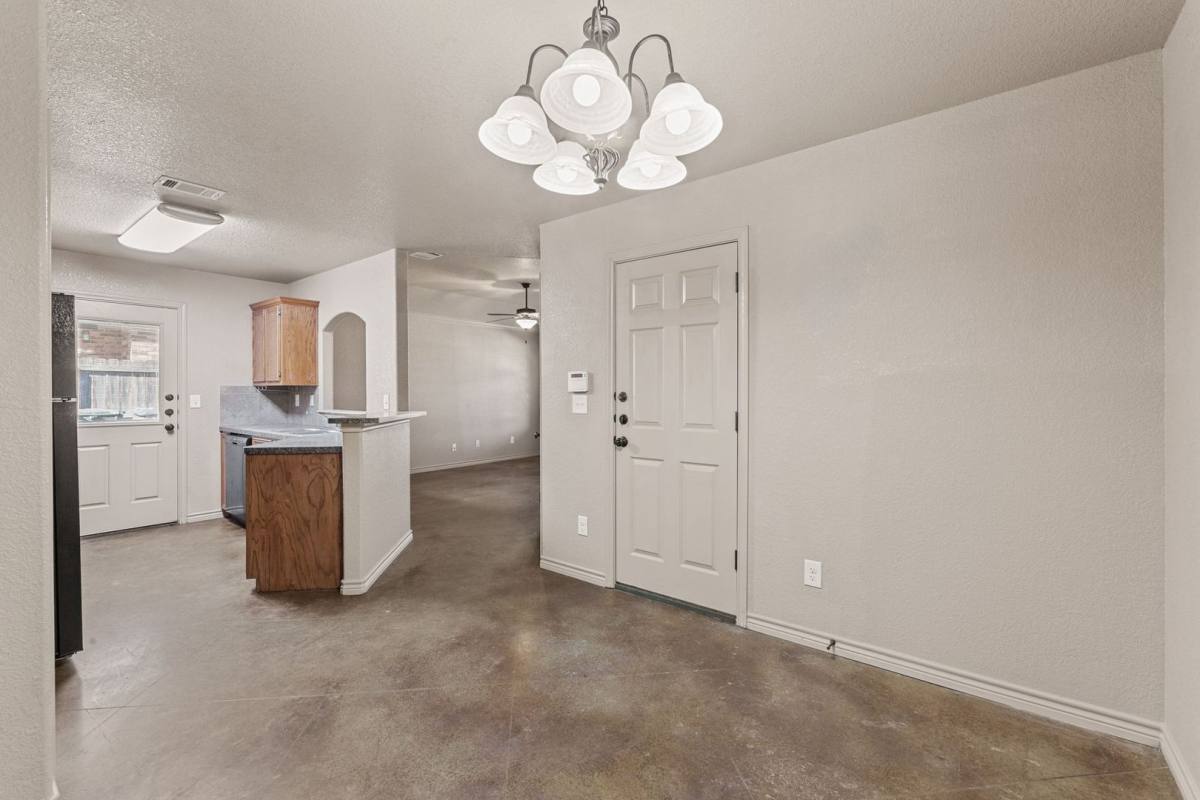 Apartment for rent at 609 W Karey Dr, Temple, TX 76502