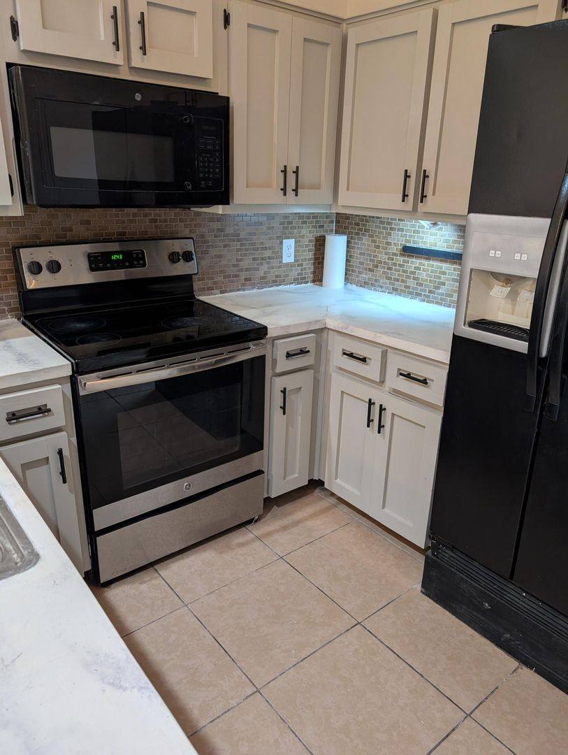 Condo for rent at 1221 Hopkins, San Marcos, TX 78666