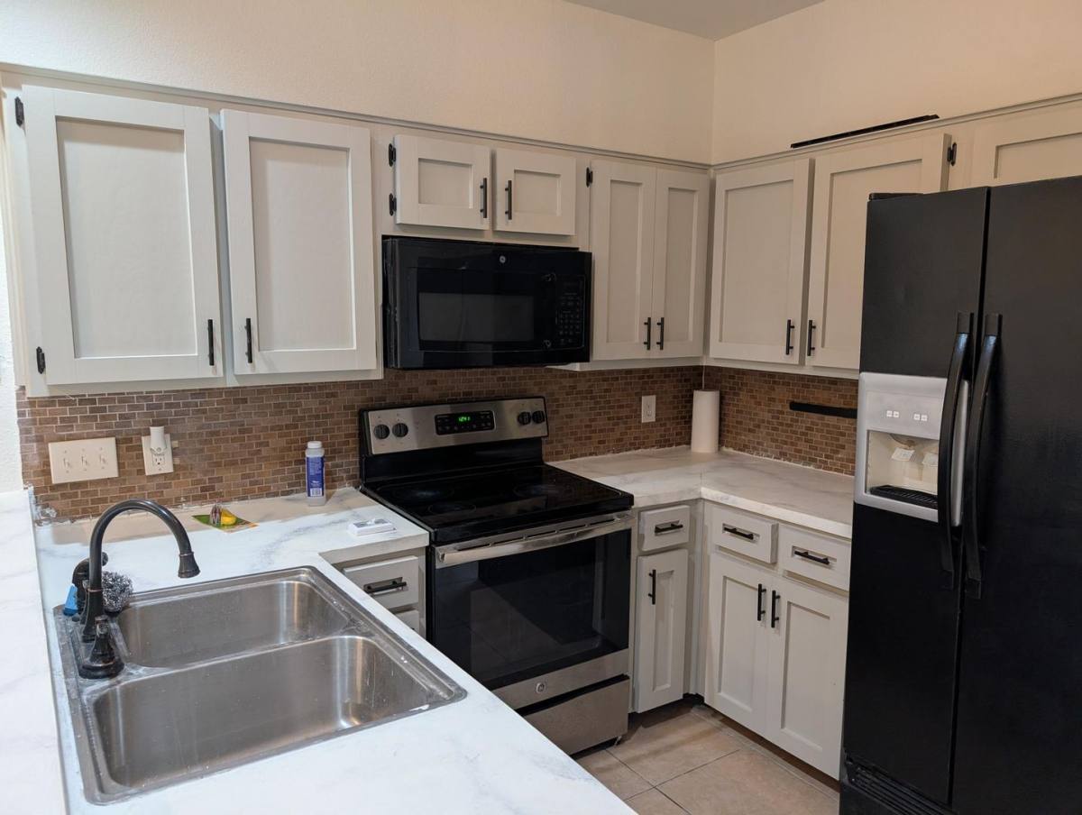Condo for rent at 1221 Hopkins, San Marcos, TX 78666