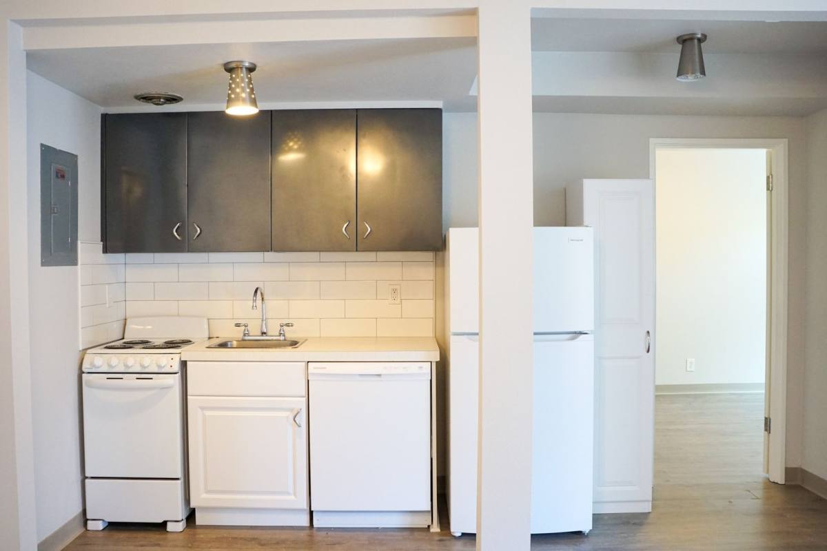 Apartment for rent at 3717 S Corbett Ave, Portland, OR 97239