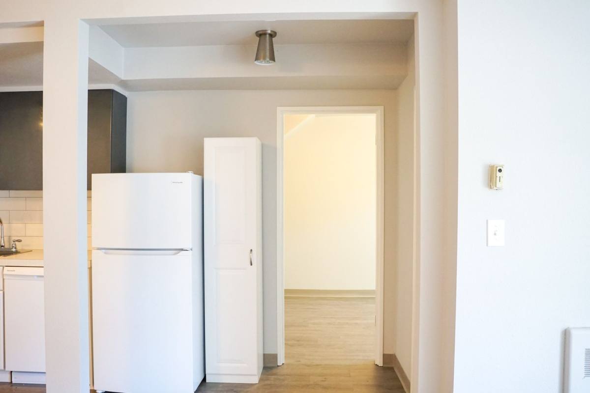 Apartment for rent at 3717 S Corbett Ave, Portland, OR 97239
