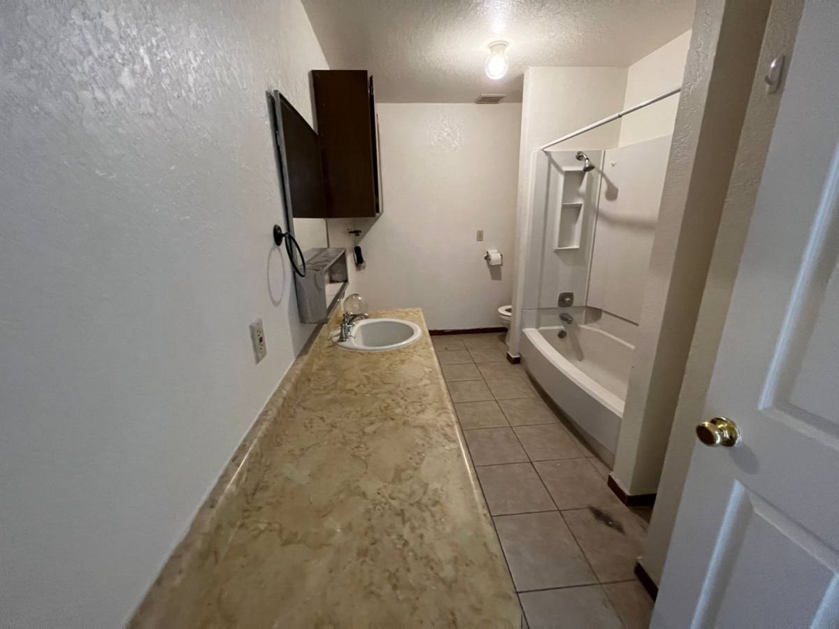 Apartment for rent at 449 S 200 E, Vernal, UT 84078