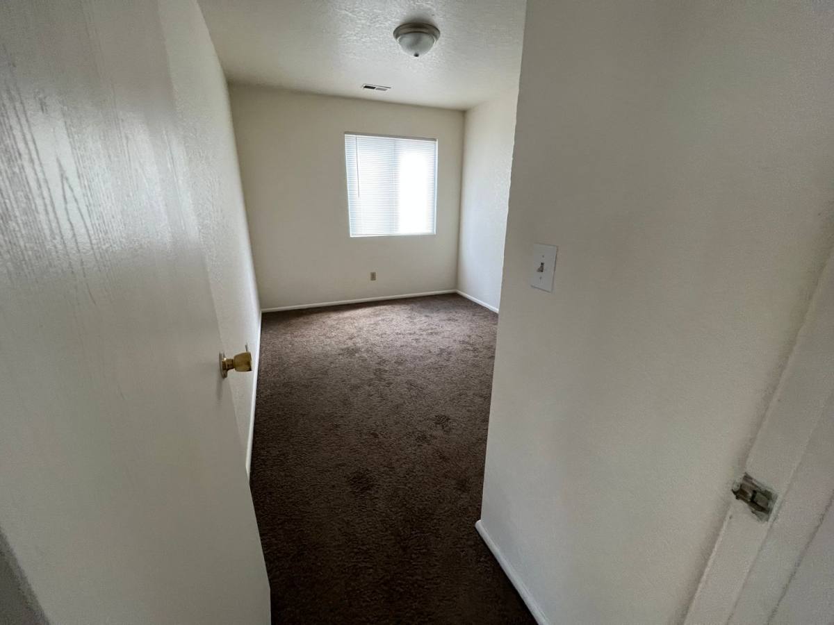 Apartment for rent at 449 S 200 E, Vernal, UT 84078