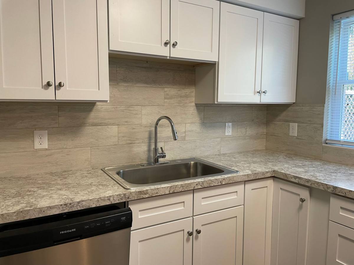 Apartment for rent at 2335 Carmine St, Charlotte, NC 28206