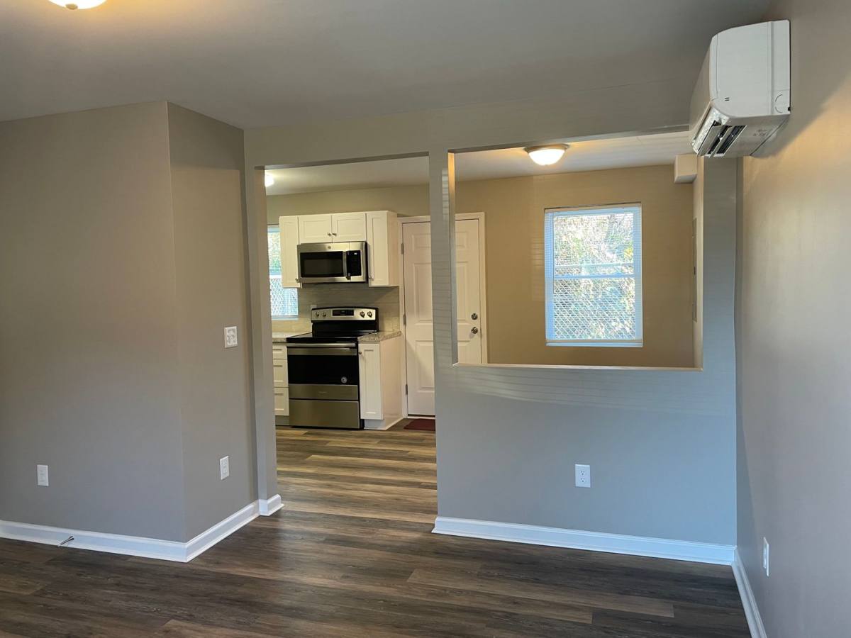 Apartment for rent at 2335 Carmine St, Charlotte, NC 28206