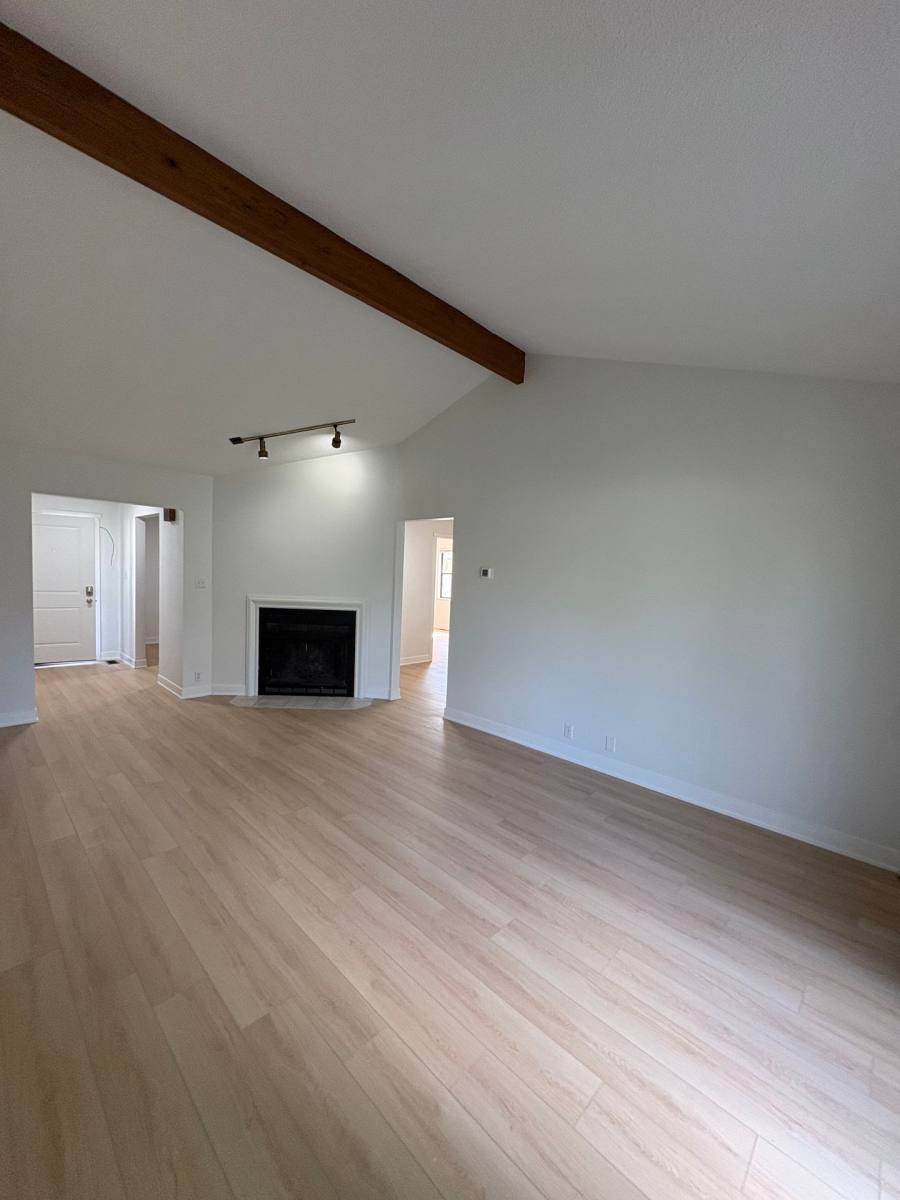 Townhouse for rent at 312-314 W Charter Dr, Muncie, IN 47303