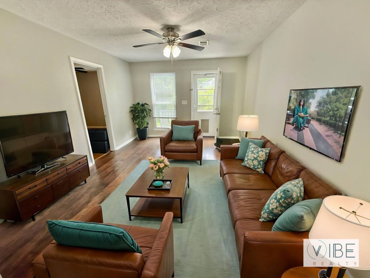 House for rent at 1010 Rachels Square Dr, Hermitage, TN 37076