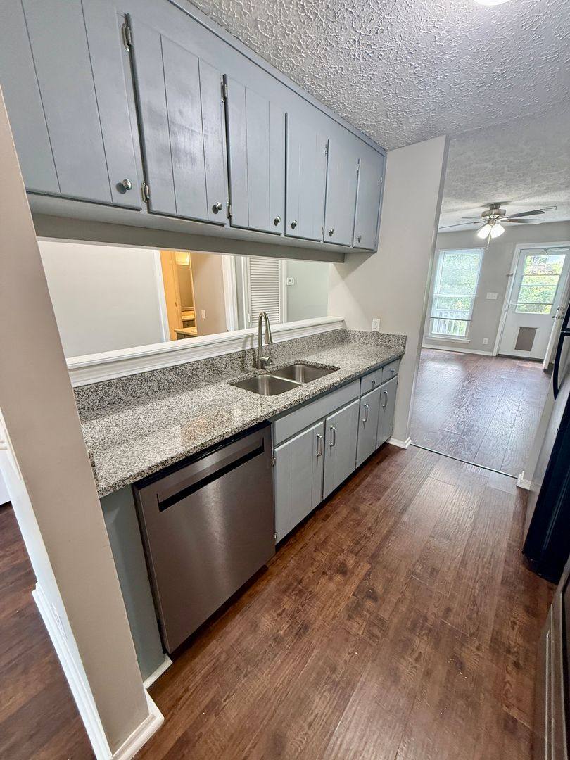 House for rent at 1010 Rachels Square Dr, Hermitage, TN 37076
