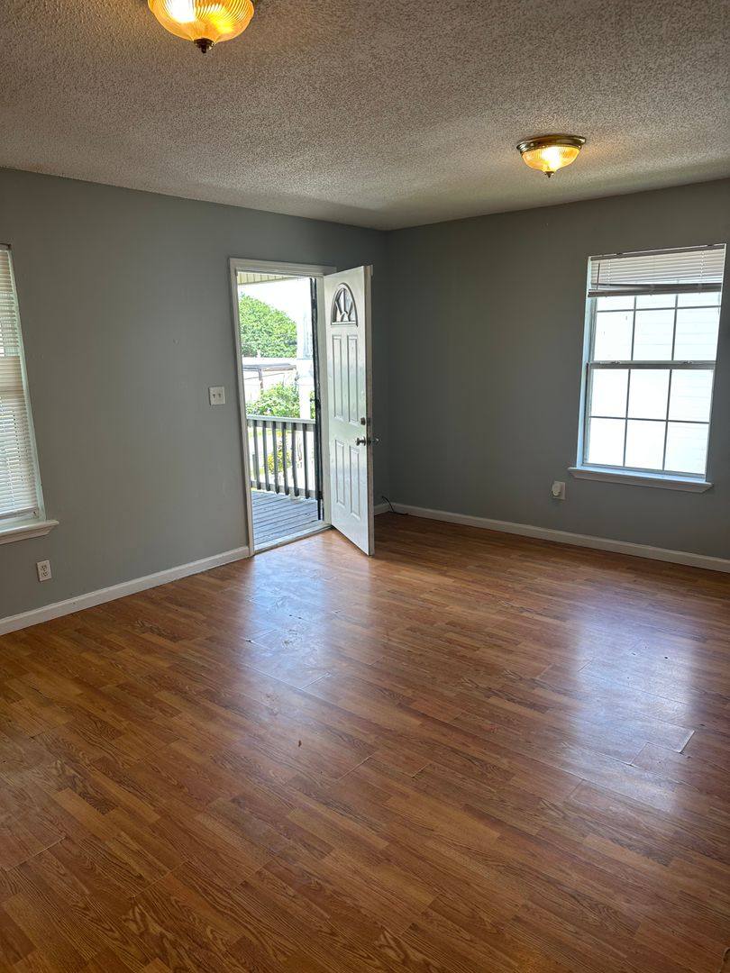 Apartment for rent at 8720 - 8722 Hickory St, New Orleans, LA 70118