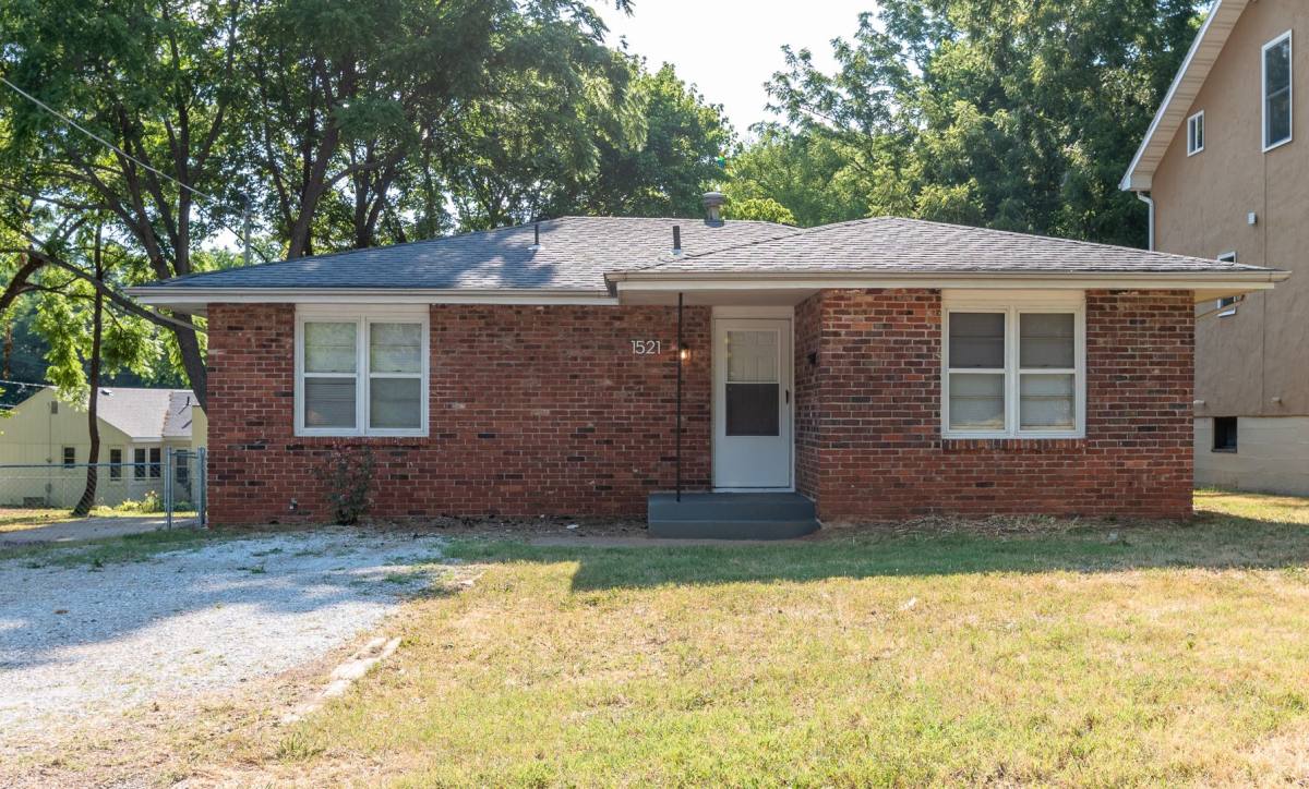 House for rent at 1521 S Grant Ave, Springfield, MO 65807