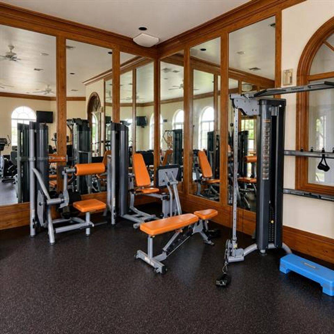 Apartment for rent at 4404 SW 160th Ave, Hollywood, FL 33027