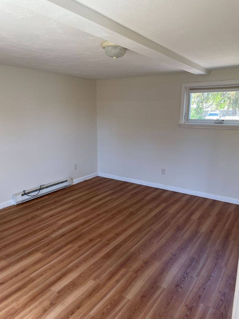Apartment for rent at 576 Main St, Dennis Port, MA 02639
