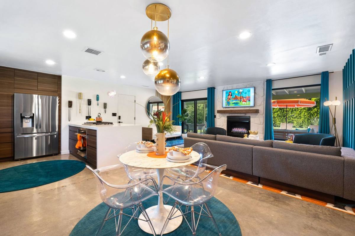 House for rent at 2445 E Del Lago Rd, Palm Springs, CA 92262