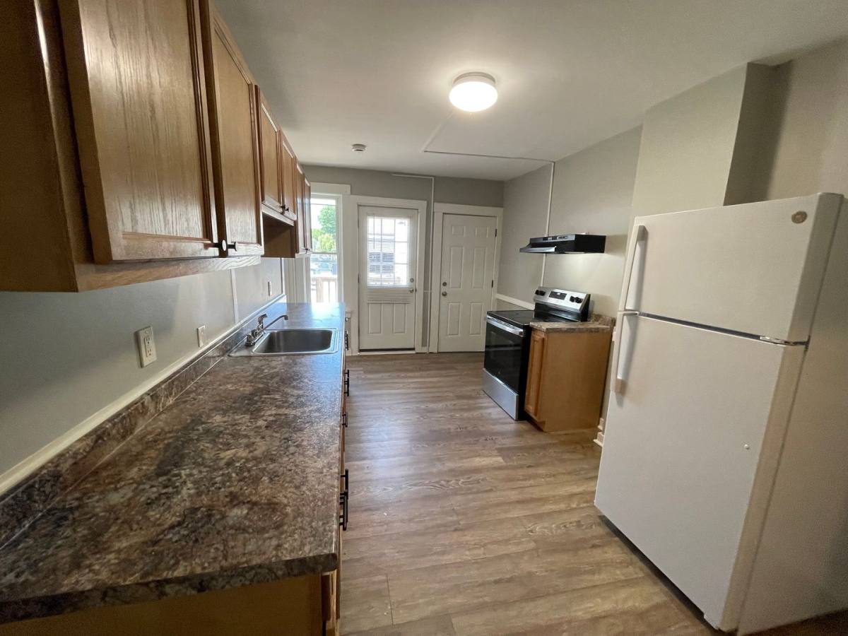 Apartment for rent at 33-35 Plunkett St, Pittsfield, MA 01201