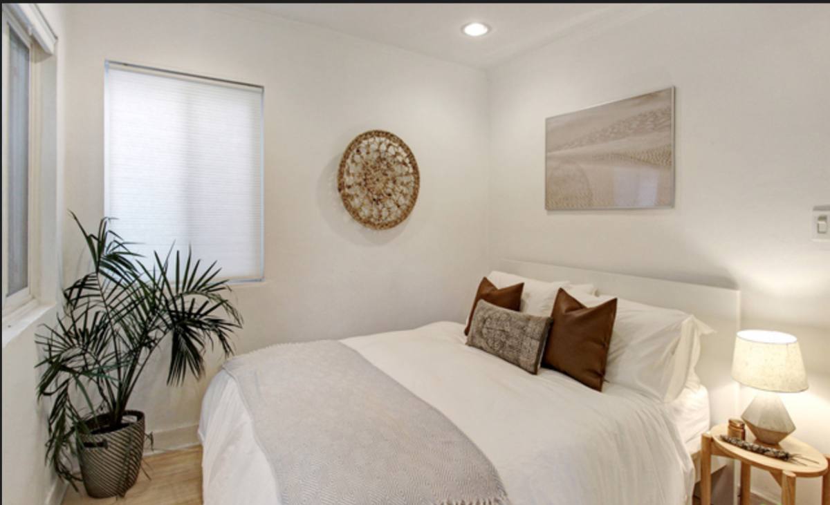 Apartment for rent at 1859 Lakeshore Ave, Los Angeles, CA 90026