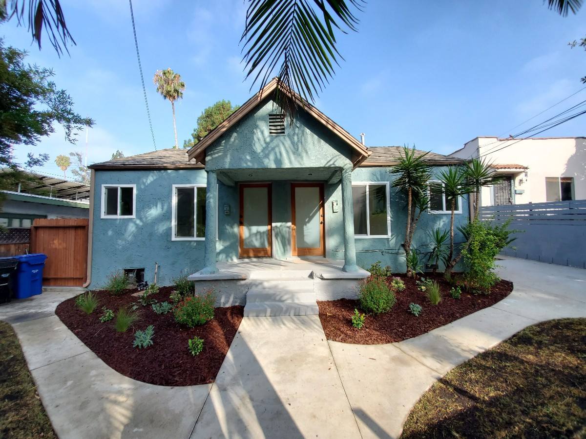 Apartment for rent at 1859 Lakeshore Ave, Los Angeles, CA 90026