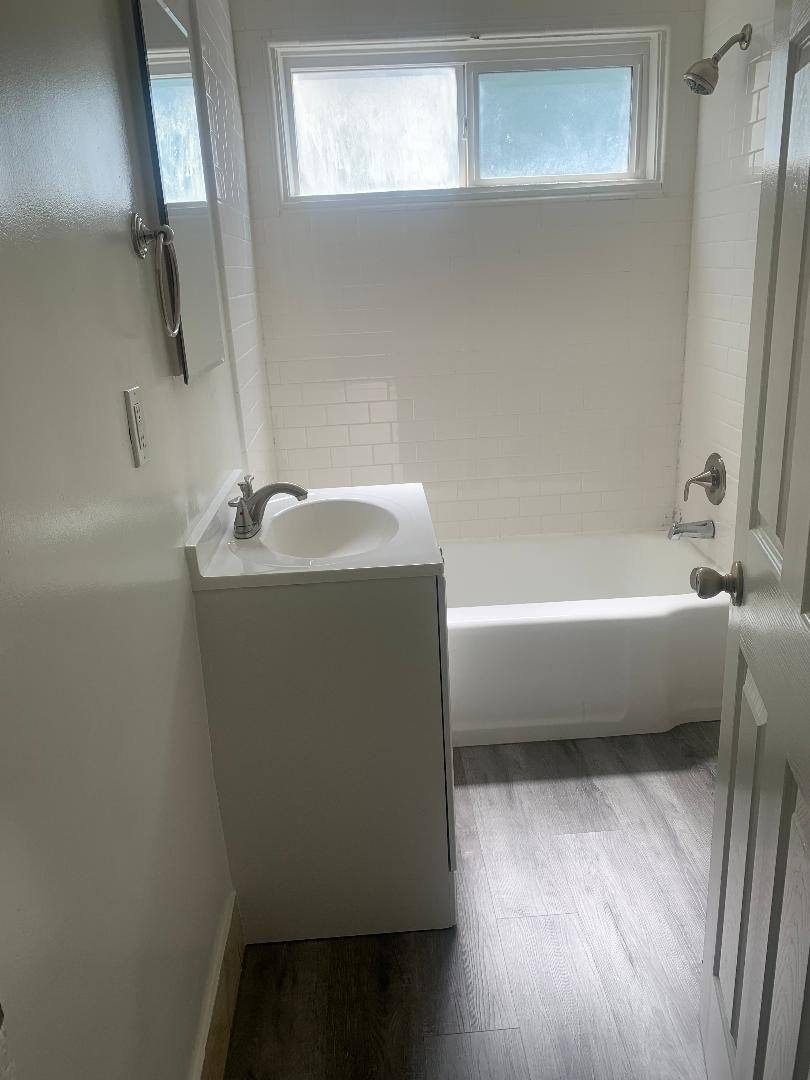 Apartment for rent at 14826 Dickens St, Sherman Oaks, CA 91403