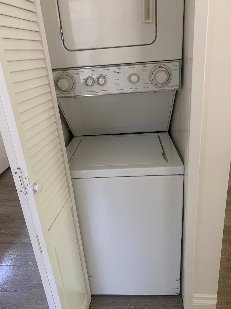 Apartment for rent at 14826 Dickens St, Sherman Oaks, CA 91403