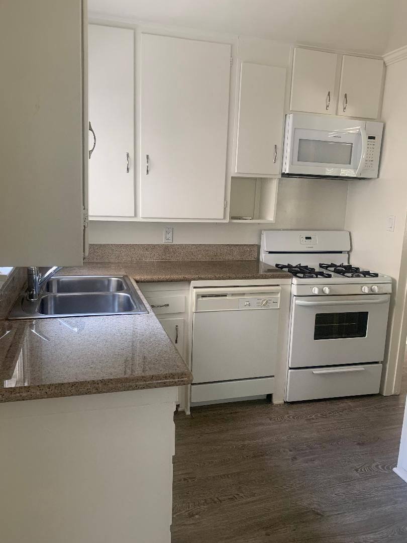 Apartment for rent at 14826 Dickens St, Sherman Oaks, CA 91403