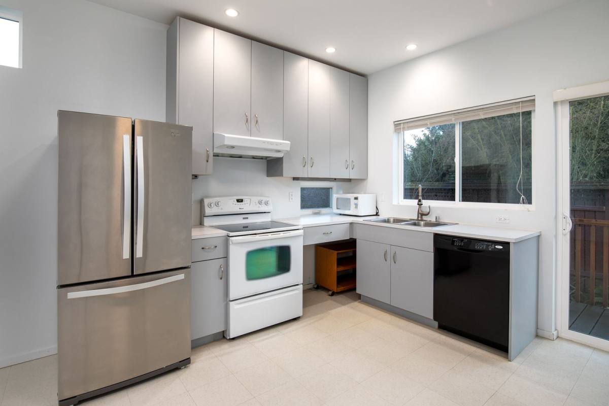 House for rent at 2900 18th Ave S, Seattle, WA 98144