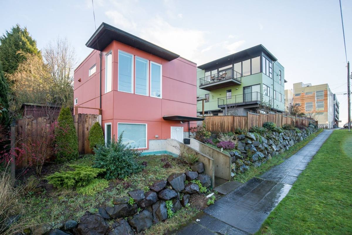 House for rent at 2900 18th Ave S, Seattle, WA 98144