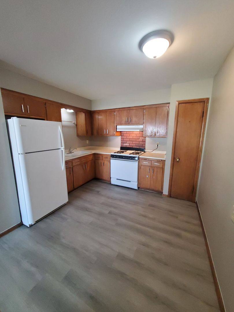 Apartment for rent at 105 Cummings St, Delavan, WI 53115
