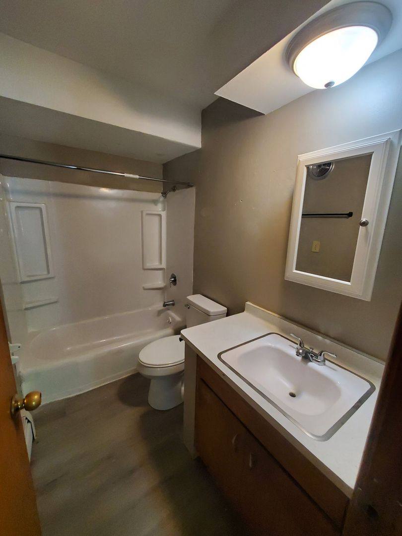 Apartment for rent at 105 Cummings St, Delavan, WI 53115