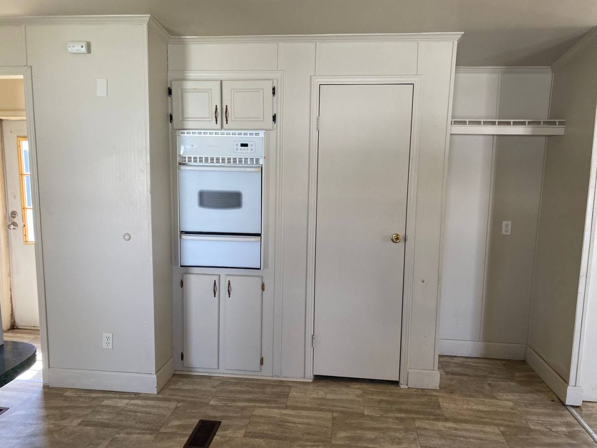 Apartment for rent at 1118 Melvin Dupuis Rd, Breaux Bridge, LA 70517