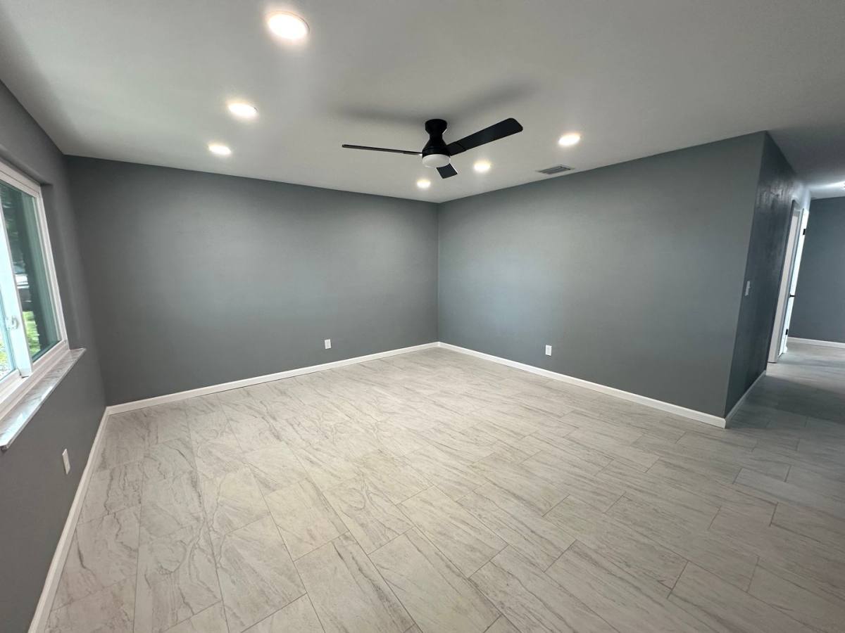 House for rent at 740 16th Ave SW, Largo, FL 33770