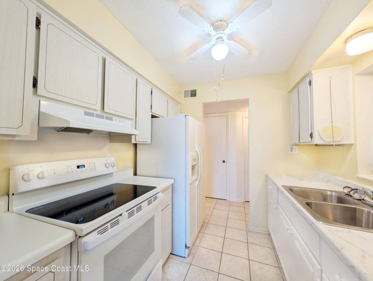 Apartment for rent at 190 E Olmstead Dr, Titusville, FL 32780