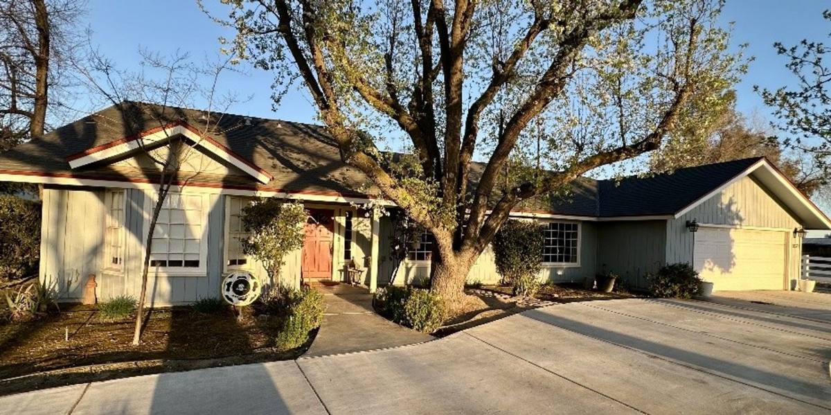 House for rent at 8521 20 1 2 Ave, Hanford, CA 93230