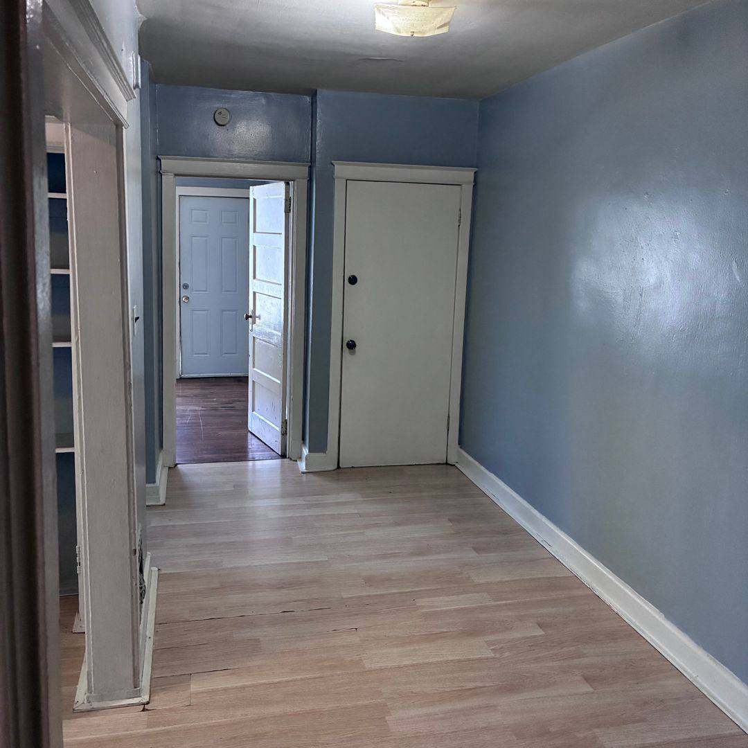 Apartment for rent at 3700 S Broadway, Saint Louis, MO 63118