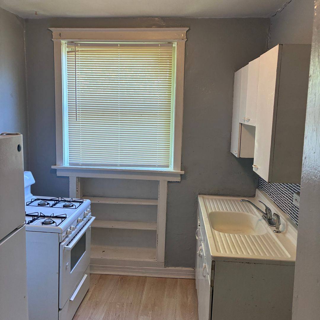 Apartment for rent at 3700 S Broadway, Saint Louis, MO 63118
