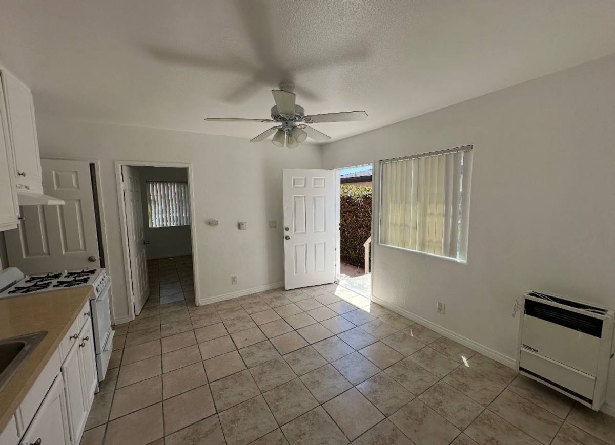 Apartment for rent at 405 E Esther St, Long Beach, CA 90813