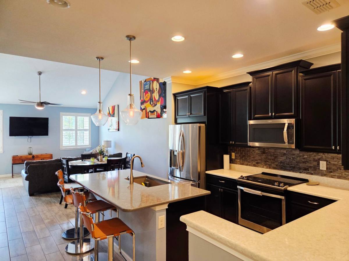 Townhouse for rent at 5020 Course Dr, Sarasota, FL 34232
