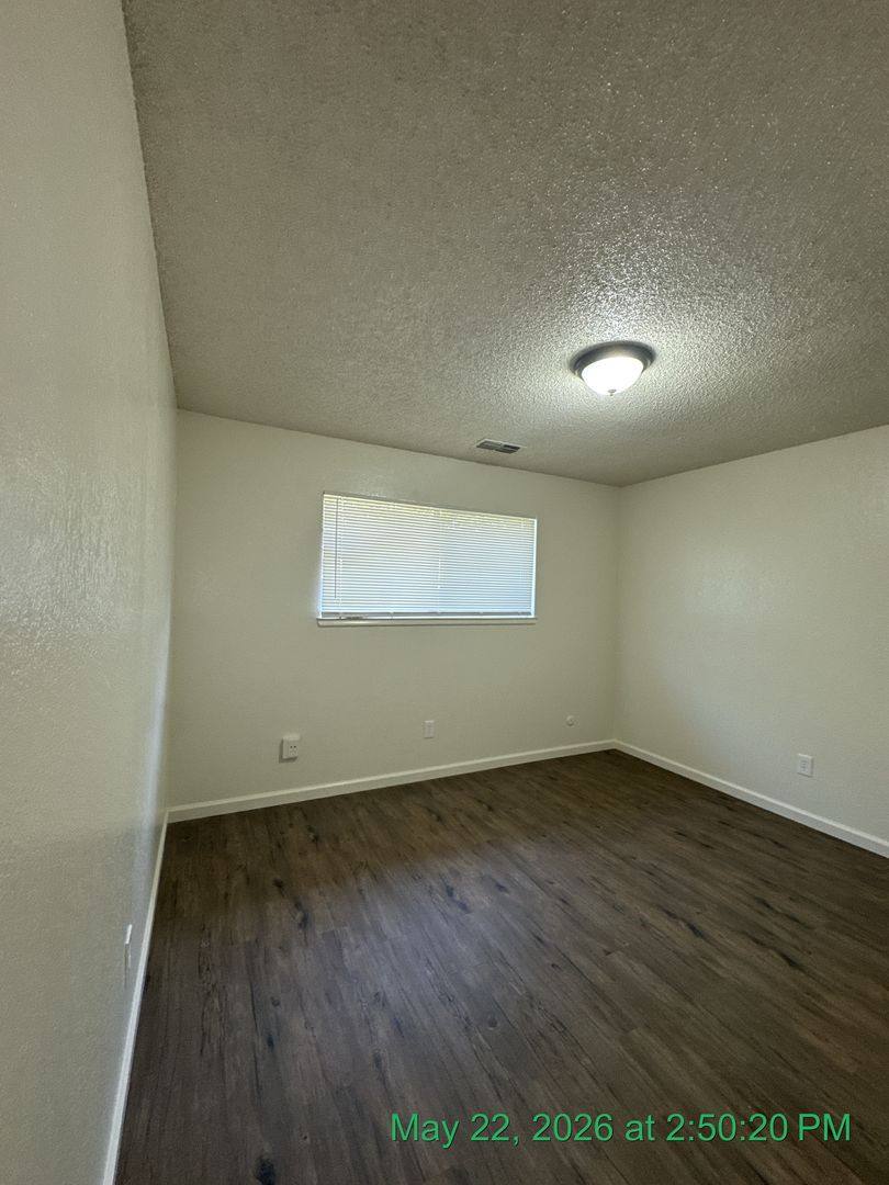 Apartment for rent at 146-50 S Peppertree St, Visalia, CA 93277