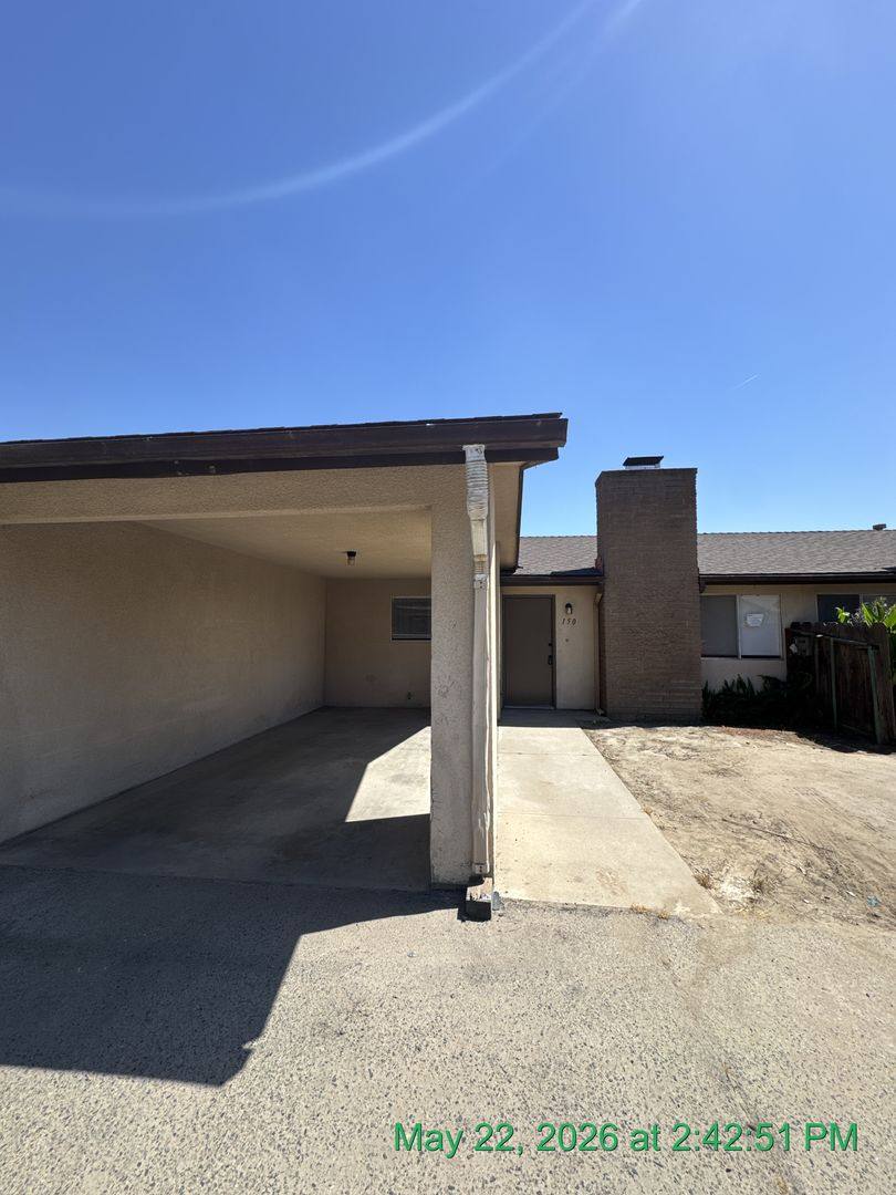 Apartment for rent at 146-50 S Peppertree St, Visalia, CA 93277