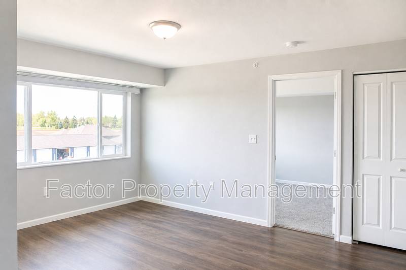 Apartment for rent at 561 Elk St S, Belle Plaine, MN 56011