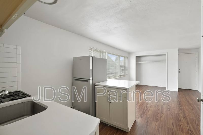 Apartment for rent at 80 S Washington St, Denver, CO 80209