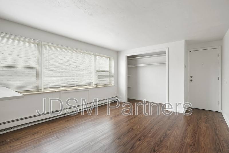 Apartment for rent at 80 S Washington St, Denver, CO 80209