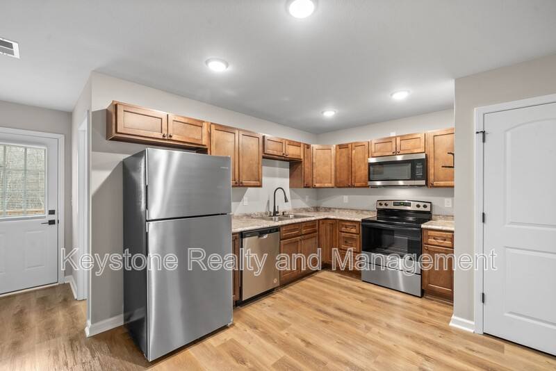 Townhouse for rent at 1655 Evans Rd #B1, Clarksville, TN 37042