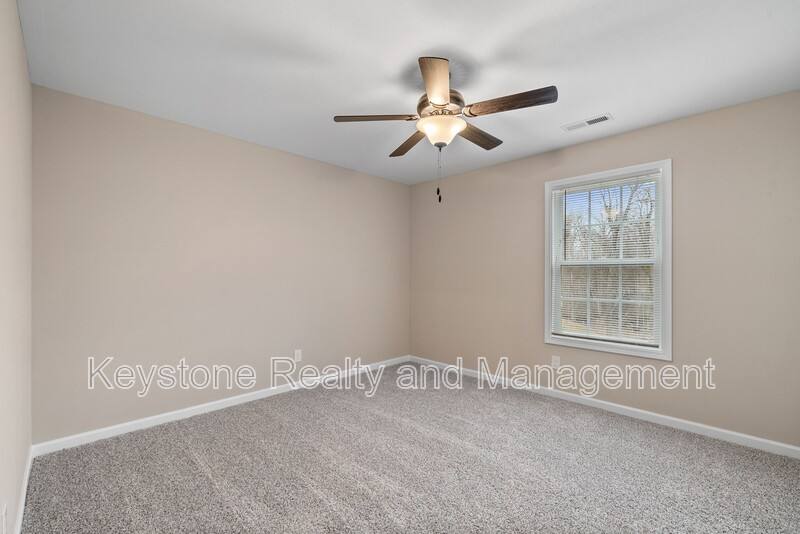 Townhouse for rent at 1655 Evans Rd #B1, Clarksville, TN 37042
