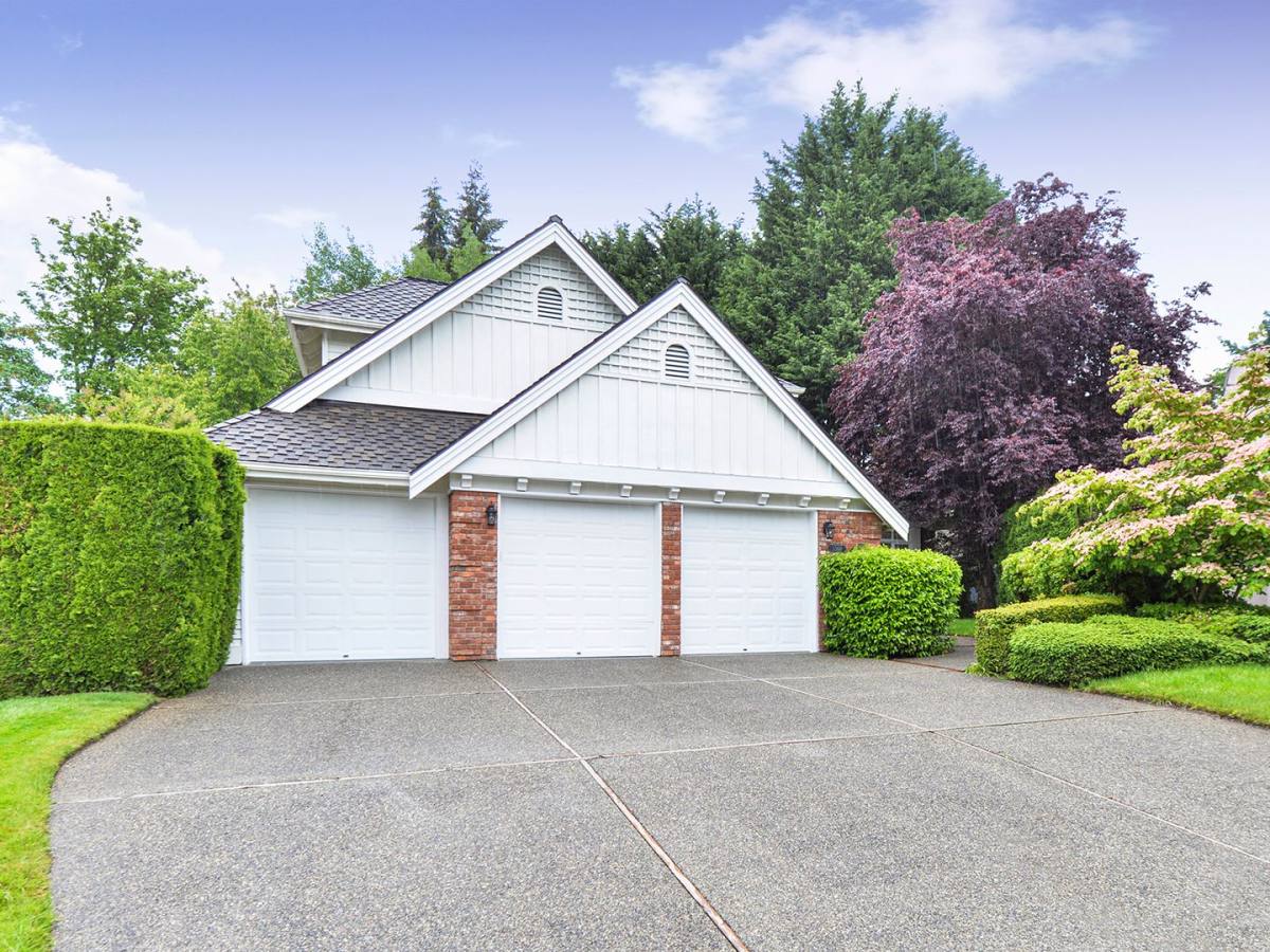 House for rent at 3360 212th Court SE, Sammamish, WA 98075